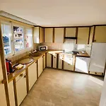 Alpine Balcony 4-Room Apartment *