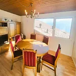 Alpine Balcony 4-Room Apartment Beatenberg