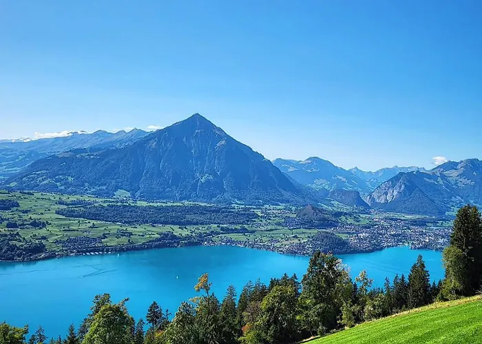 Alpine Balcony 4-Room Apartment Apartman Beatenberg